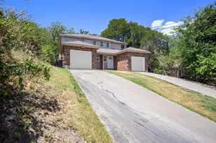 2621 Lee Ave, Fort Worth, TX 76164 - Photo 1