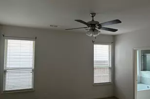 304 Lead Creek Dr, Fort Worth, TX 76131 - Photo 2