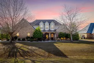 1325 Whisper Willows Dr, Fort Worth, TX 76052 - Photo 1