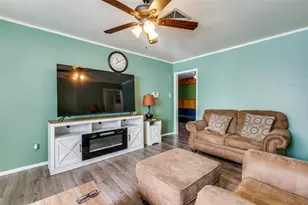 6209 Woodbine Dr, Fort Worth, TX 76112 - Photo 6