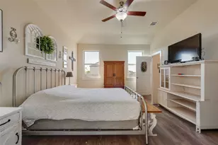 136 Creekside Dr, Sanger, TX 76266 - Photo 16