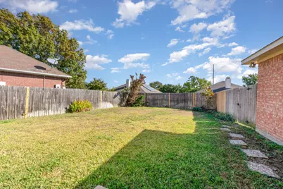 964 Camden Drive, Lewisville, TX 75067 - Photo 18