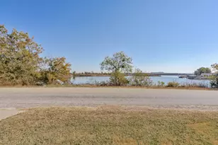 503 Port O Call Dr, Runaway Bay, TX 76426 - Photo 6