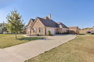 503 Port O Call Dr, Runaway Bay, TX 76426 - Photo 1