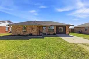 2028 Forreston Rd, Waxahachie, TX 75165 - Photo 2