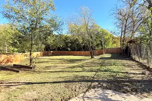 1560 Danube Dr, Dallas, TX 75216 - Photo 16