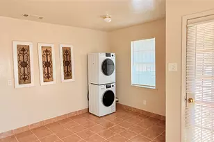 1560 Danube Dr, Dallas, TX 75216 - Photo 12