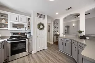 113 Adams Dr, Crowley, TX 76036 - Photo 12