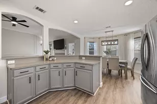 113 Adams Dr, Crowley, TX 76036 - Photo 10