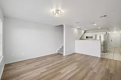 4021 Preferred Place, Dallas, TX 75237 - Photo 10