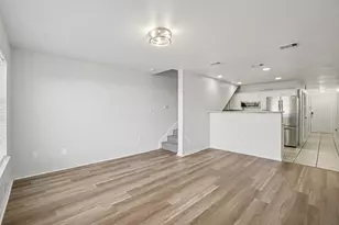 4021 Preferred Pl, Dallas, TX 75237 - Photo 10