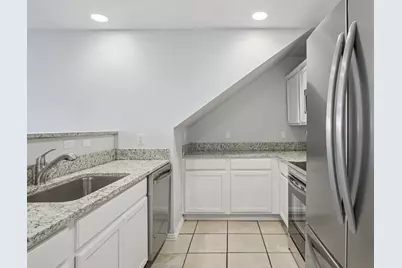 4021 Preferred Place, Dallas, TX 75237 - Photo 6