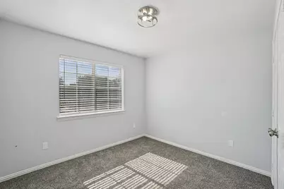 4021 Preferred Place, Dallas, TX 75237 - Photo 18