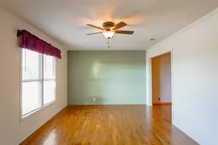 438 South St, Krum, TX 76249 - Photo 8