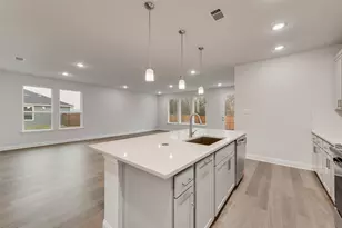 640 Marcus Ln, Crowley, TX 76036 - Photo 10