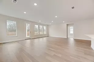 632 Marcus Ln, Crowley, TX 76036 - Photo 10