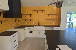 190 Thunderbird Dr, Mabank, TX 75156 - Photo 6