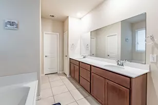 10024 Kemah Pl, McKinney, TX 75071 - Photo 32