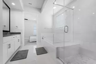 633 Dalton Ln, Irving, TX 75039 - Photo 12
