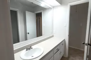 1307 Glassboro Cir, Arlington, TX 76015 - Photo 8