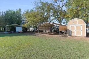 250 VZ Co Rd 4301, Ben Wheeler, TX 75754 - Photo 28