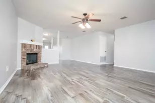 1309 Erin Ct, Burleson, TX 76028 - Photo 6