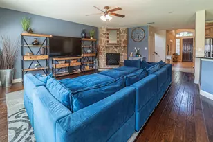 3039 Rosina, Grand Prairie, TX 75054 - Photo 4