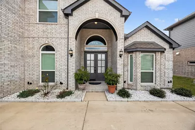 214 Tradd Street, Glenn Heights, TX 75154 - Photo 2