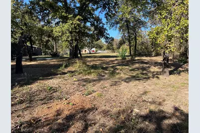 126 Briar Oaks Drive, Azle, TX 76020 - Photo 16