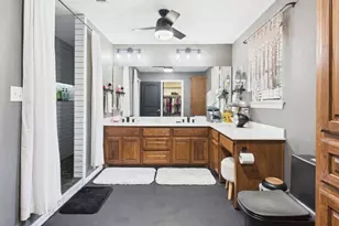 1675 Meadowview St, Athens, TX 75752 - Photo 16