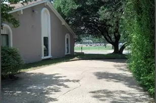 7604 Village Trail Dr, Dallas, TX 75254 - Photo 4