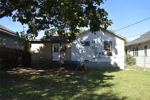 1309 Park St, Fort Worth, TX 76164 - Photo 2