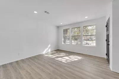 4249 Crenshaw Avenue, Fort Worth, TX 76105 - Photo 4