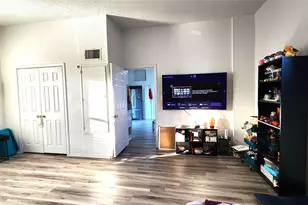 145 N Kealy St, Lewisville, TX 75057 - Photo 18