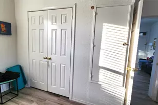 145 N Kealy St, Lewisville, TX 75057 - Photo 20