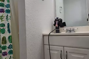 145 N Kealy St, Lewisville, TX 75057 - Photo 22