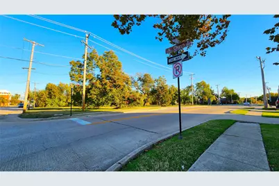 145 N Kealy Street #1, Lewisville, TX 75057 - Photo 6