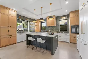 2637 Dixiana Dr, Farmers Branch, TX 75234 - Photo 10