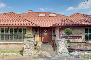 150 MacArthur Ct, Irving, TX 75061 - Photo 1