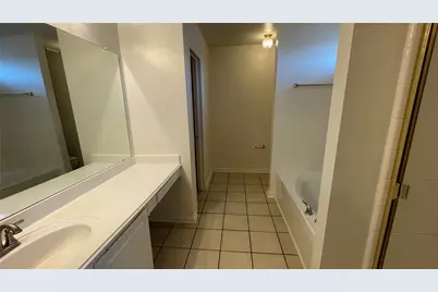 720 Candle Meadow Boulevard, DeSoto, TX 75115 - Photo 24