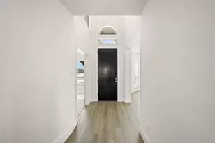 1819 Fannin Dr, Cedar Hill, TX 75104 - Photo 4