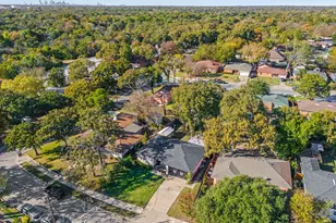 210 Old Mill Ln, Dallas, TX 75217 - Photo 20