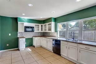 4102 Foxmoor Ct, Arlington, TX 76016 - Photo 10