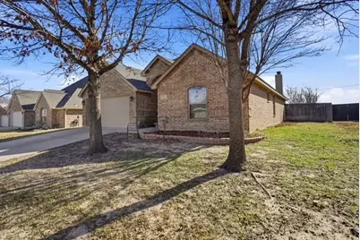 368 Lockwood Lane, Weatherford, TX 76087 - Photo 2