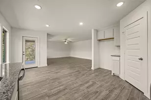 718 Haynie Dr, Runaway Bay, TX 76426 - Photo 18