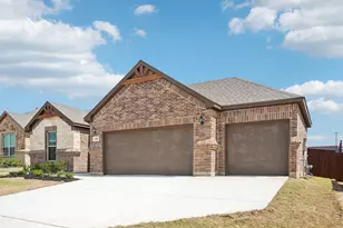 218 Cheyenne Trail, Alvarado, TX 76009 - Photo 2