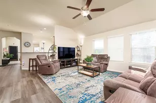 564 Bromeliad Dr, Fort Worth, TX 76052 - Photo 10