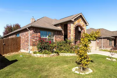 564 Bromeliad Drive, Fort Worth, TX 76052 - Photo 2