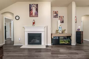 564 Bromeliad Dr, Fort Worth, TX 76052 - Photo 12