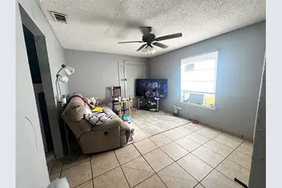 521 E Mason Street, Fort Worth, TX 76110 - Photo 10